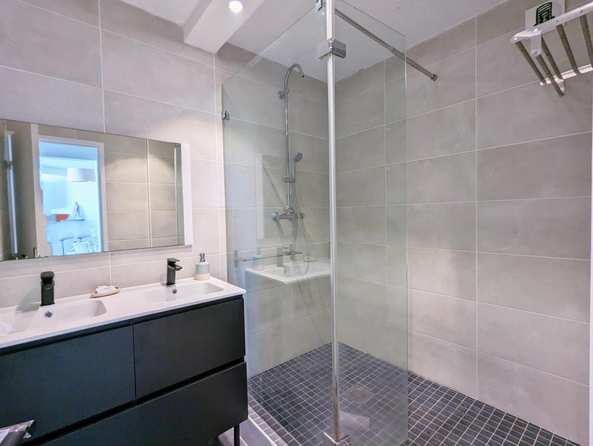 Cap Saint Gilles - T3 Vue Sur Le Port Apartment Екстериор снимка