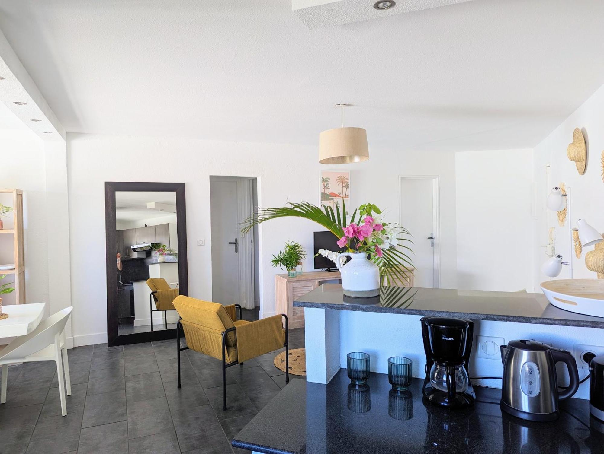 Cap Saint Gilles - T3 Vue Sur Le Port Apartment Екстериор снимка